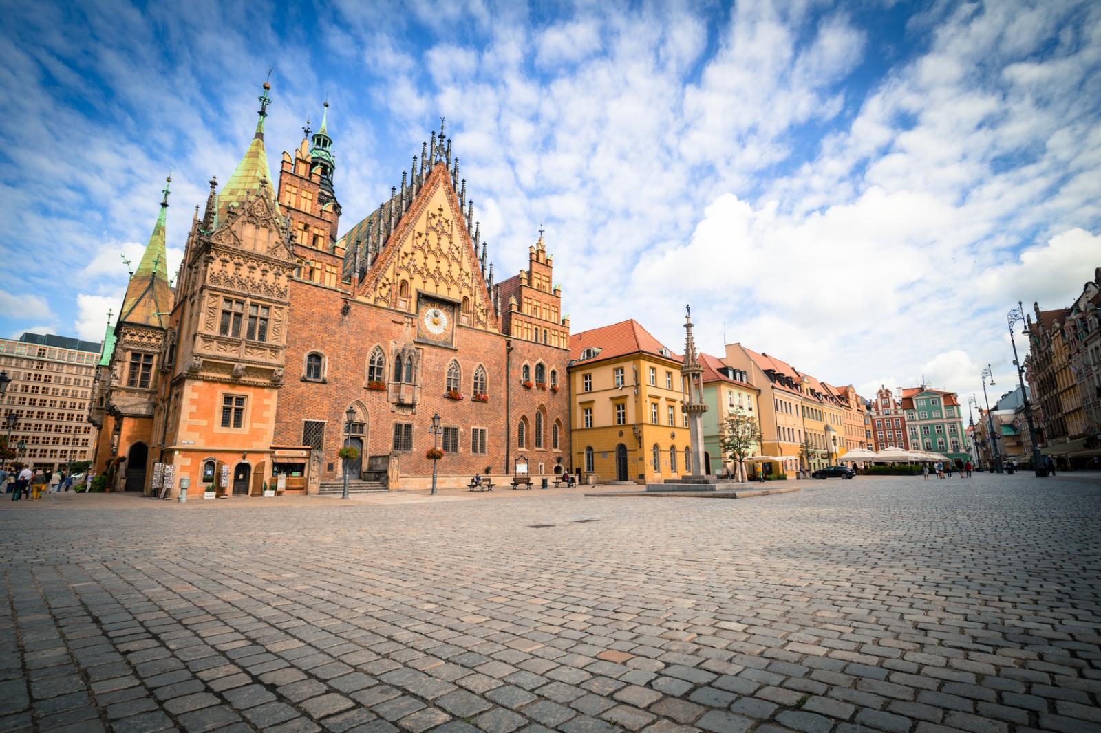 Infomex odpowiedzialny za modernizację pamięci masowej serwerowni Wrocławskich Inwestycji wraz z wirtualizacją zasobów